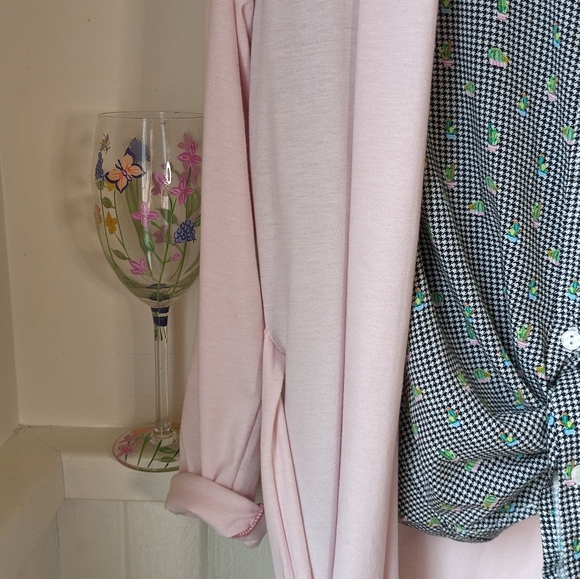 Soft pink robe/ cardigan.  M - Picture 3 of 4